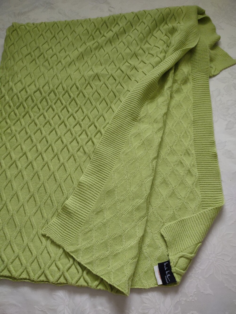 Nicole Miller Home Cable Knit Raised Textured Pattern Throw Blanket